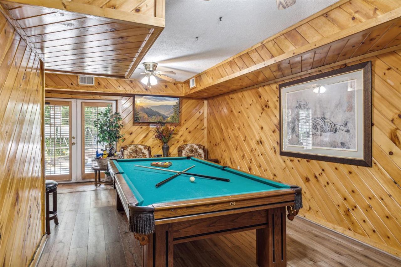 Smokey Max Chalet Sevierville Buitenkant foto